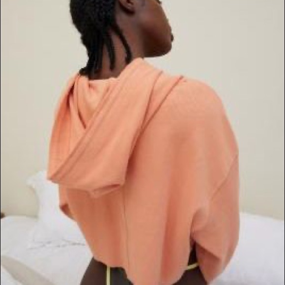 Out from under cropped zip up hoodie - Picture 4 of 5